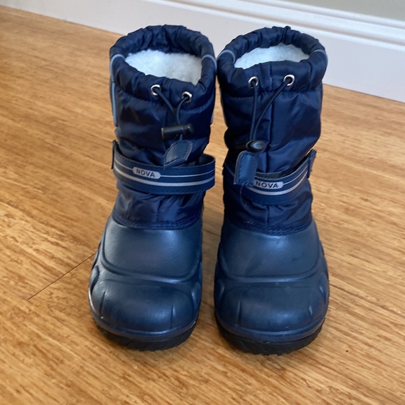 2/$20 NOVA MOUNTAIN Kids Blue Snow Boots in excellent condition Little Kids Sz 1 - Picture 2 of 6